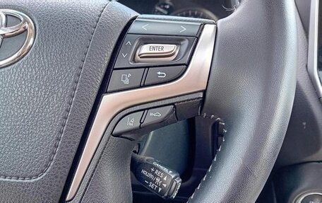 Toyota Land Cruiser Prado 150 рестайлинг 2, 2022 год, 5 412 000 рублей, 25 фотография