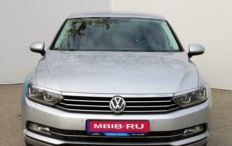 Volkswagen Passat B8 рестайлинг, 2015 год, 1 849 000 рублей, 2 фотография