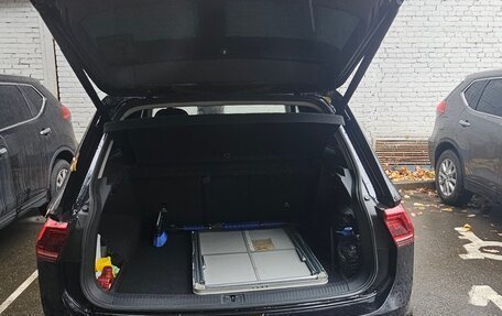 Volkswagen Tiguan II, 2020 год, 2 490 000 рублей, 11 фотография