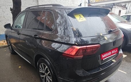 Volkswagen Tiguan II, 2020 год, 2 490 000 рублей, 4 фотография