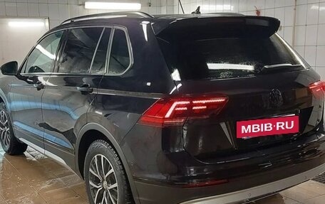 Volkswagen Tiguan II, 2020 год, 2 490 000 рублей, 8 фотография
