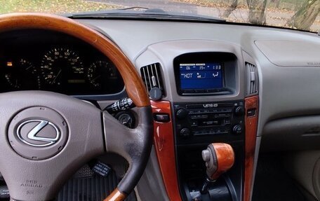 Lexus RX IV рестайлинг, 2001 год, 480 000 рублей, 12 фотография