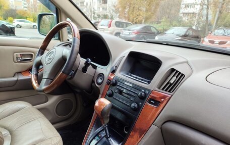 Lexus RX IV рестайлинг, 2001 год, 480 000 рублей, 13 фотография