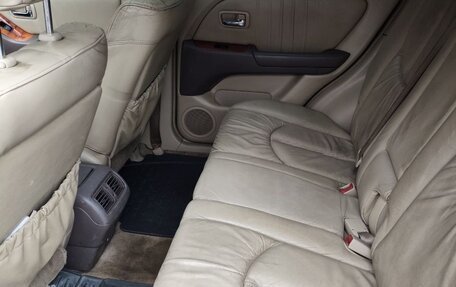 Lexus RX IV рестайлинг, 2001 год, 480 000 рублей, 15 фотография