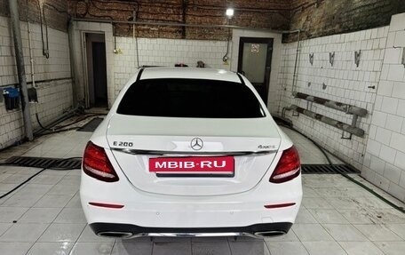 Mercedes-Benz E-Класс, 2019 год, 1 850 000 рублей, 6 фотография