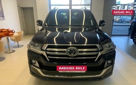 Toyota Land Cruiser 200, 2019 год, 7 800 000 рублей, 2 фотография