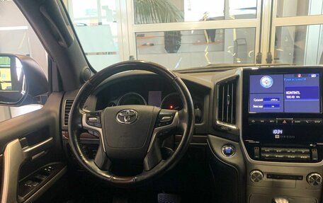 Toyota Land Cruiser 200, 2019 год, 7 800 000 рублей, 9 фотография