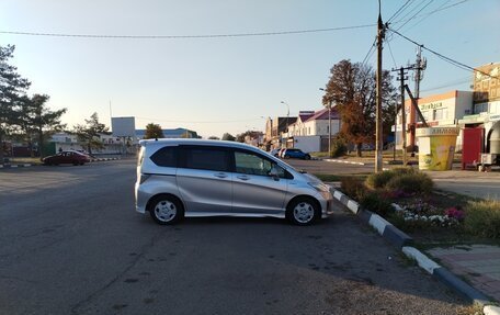 Honda Freed I, 2012 год, 1 085 000 рублей, 1 фотография