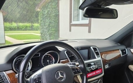 Mercedes-Benz M-Класс, 2012 год, 2 350 000 рублей, 2 фотография