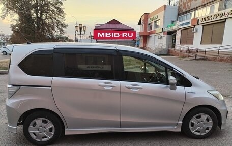 Honda Freed I, 2012 год, 1 085 000 рублей, 20 фотография