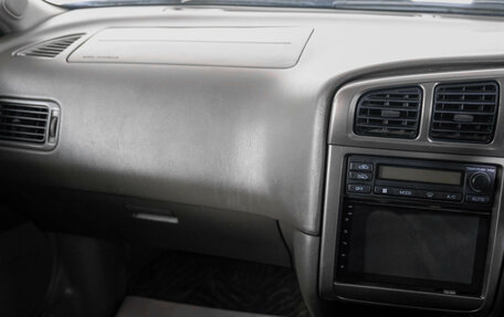 Nissan Avenir II, 2000 год, 569 000 рублей, 13 фотография