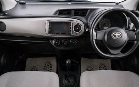 Toyota Vitz, 2012 год, 699 000 рублей, 10 фотография