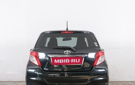 Toyota Vitz, 2012 год, 699 000 рублей, 5 фотография