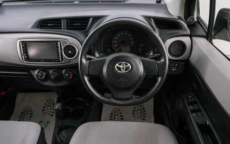 Toyota Vitz, 2012 год, 699 000 рублей, 14 фотография