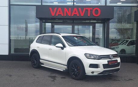 Volkswagen Touareg III, 2011 год, 1 650 000 рублей, 3 фотография