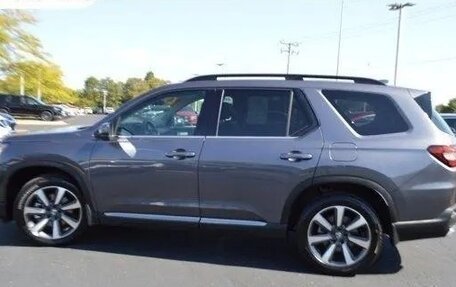Honda Pilot, 2023 год, 6 490 000 рублей, 3 фотография