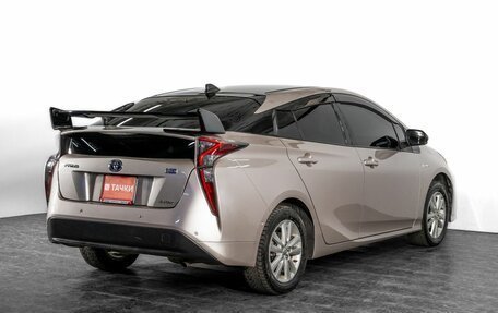 Toyota Prius IV XW50, 2017 год, 1 800 000 рублей, 3 фотография