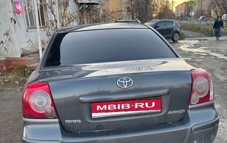 Toyota Avensis III рестайлинг, 2007 год, 650 000 рублей, 4 фотография