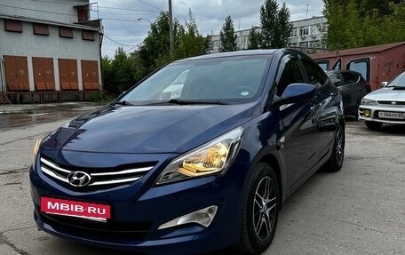 Hyundai Solaris II рестайлинг, 2015 год, 865 000 рублей, 10 фотография