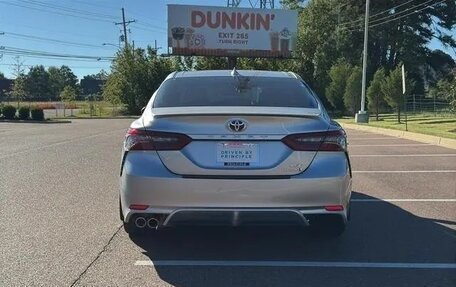 Toyota Camry, 2022 год, 2 900 000 рублей, 6 фотография