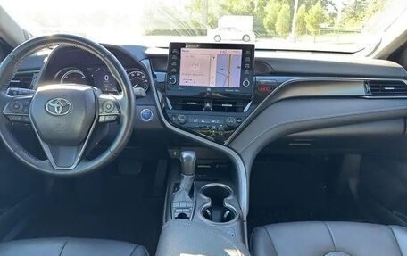Toyota Camry, 2022 год, 2 900 000 рублей, 13 фотография