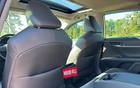 Toyota Camry, 2022 год, 2 900 000 рублей, 14 фотография