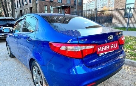KIA Rio III рестайлинг, 2013 год, 985 000 рублей, 4 фотография