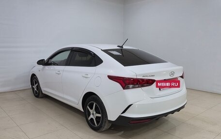 Hyundai Solaris II рестайлинг, 2021 год, 1 540 000 рублей, 6 фотография