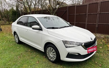 Skoda Rapid II, 2021 год, 1 550 000 рублей, 3 фотография