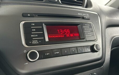 KIA Rio III рестайлинг, 2015 год, 899 000 рублей, 14 фотография