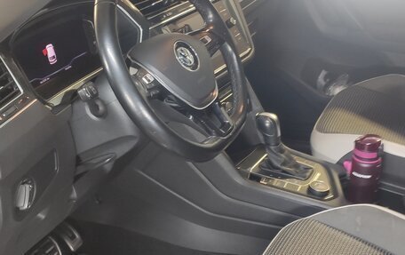 Volkswagen Tiguan II, 2020 год, 2 050 000 рублей, 7 фотография