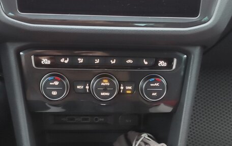 Volkswagen Tiguan II, 2020 год, 2 050 000 рублей, 11 фотография