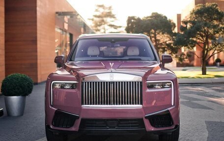 Rolls-Royce Cullinan, 2025 год, 75 000 000 рублей, 3 фотография