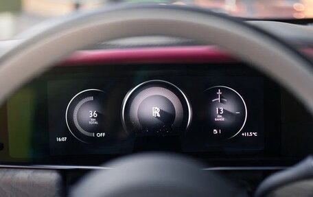 Rolls-Royce Cullinan, 2025 год, 75 000 000 рублей, 12 фотография