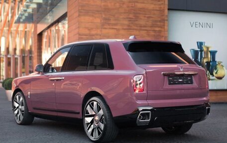 Rolls-Royce Cullinan, 2025 год, 75 000 000 рублей, 7 фотография