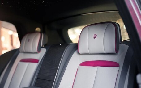 Rolls-Royce Cullinan, 2025 год, 75 000 000 рублей, 19 фотография