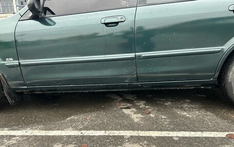 Mazda 323, 2000 год, 300 000 рублей, 7 фотография