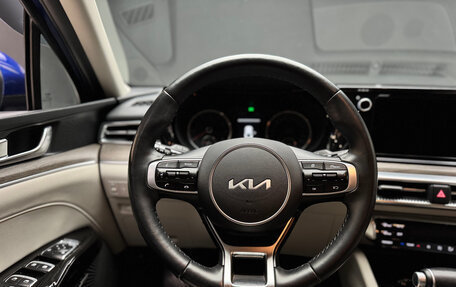 KIA K5, 2021 год, 2 550 000 рублей, 21 фотография