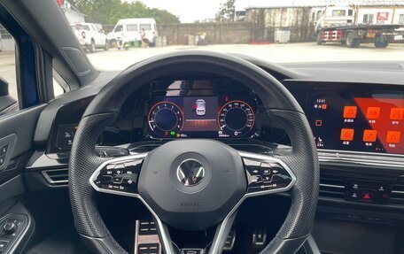 Volkswagen Golf VIII, 2021 год, 2 568 000 рублей, 11 фотография