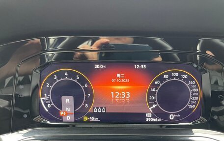 Volkswagen Golf VIII, 2021 год, 2 568 000 рублей, 13 фотография