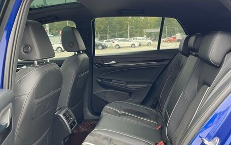 Volkswagen Golf VIII, 2021 год, 2 568 000 рублей, 19 фотография