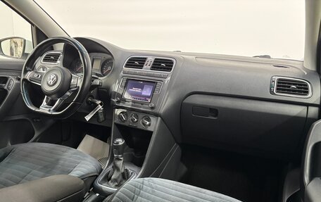 Volkswagen Polo VI (EU Market), 2019 год, 1 300 000 рублей, 12 фотография