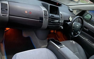Toyota Prius, 2005 год, 700 000 рублей, 1 фотография