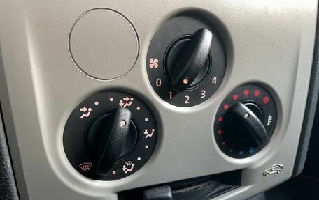 Renault Logan I, 2009 год, 200 000 рублей, 17 фотография