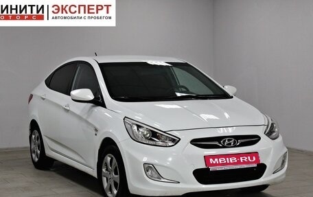 Hyundai Solaris II рестайлинг, 2013 год, 799 900 рублей, 1 фотография