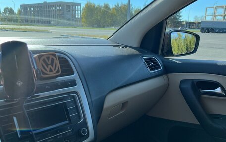 Volkswagen Polo VI (EU Market), 2016 год, 1 100 000 рублей, 14 фотография