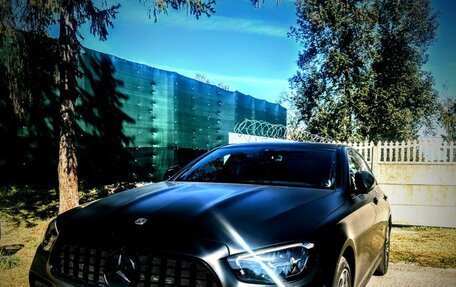 Mercedes-Benz E-Класс, 2020 год, 4 375 000 рублей, 2 фотография