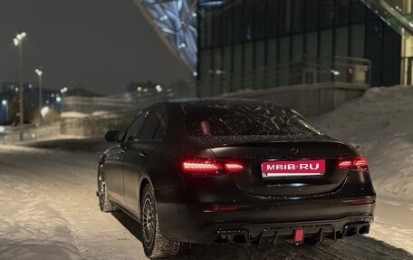 Mercedes-Benz E-Класс, 2020 год, 4 375 000 рублей, 3 фотография