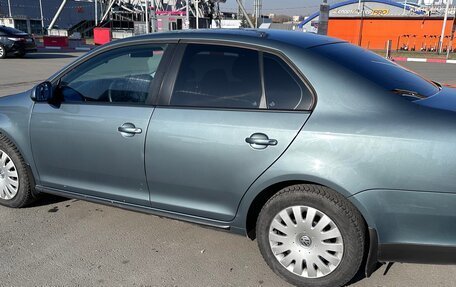 Volkswagen Jetta VI, 2009 год, 680 000 рублей, 3 фотография