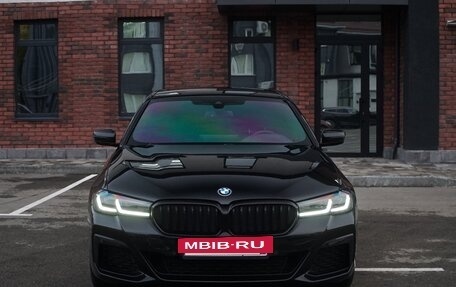 BMW 5 серия, 2021 год, 4 550 000 рублей, 3 фотография